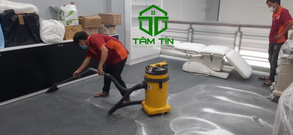 Sử dụng các loại máy móc chuyên dụng giúp chất lượng vệ sinh tốt nhất