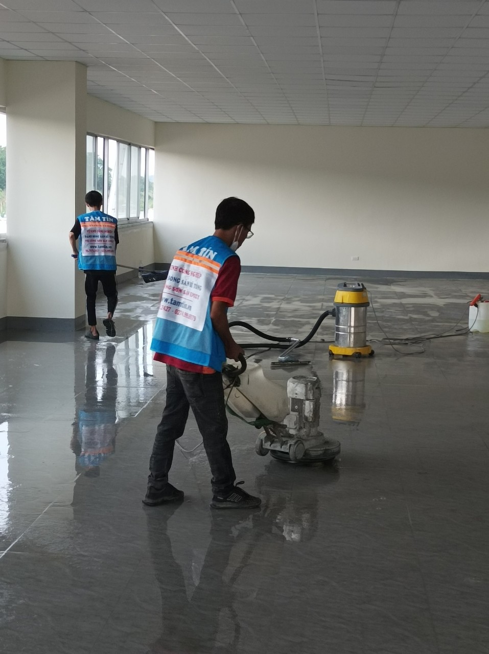 Dịch vụ vệ sinh sàn nhà xưởng ở Củ Chi